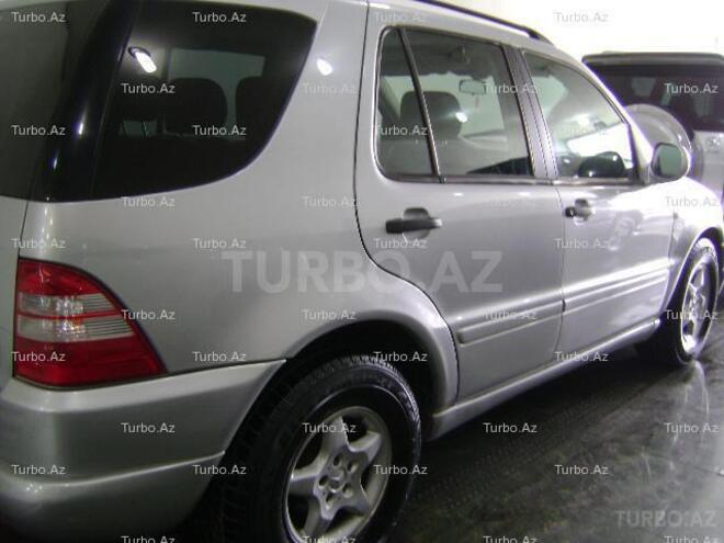 Mercedes ML 320 2001, 130,000 km - 3.2 l - Bakı