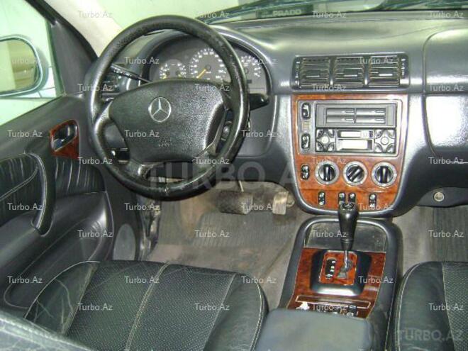 Mercedes ML 320 2001, 130,000 km - 3.2 l - Bakı