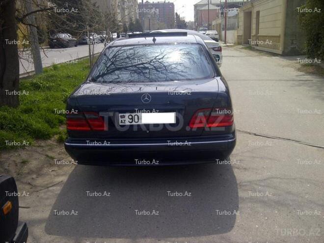 Mercedes E 280 2000, 160,000 km - 2.8 l - Bakı