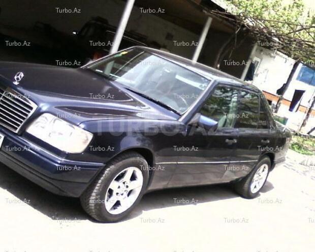 Mercedes E 200 1994, 300,000 km - 2.0 л - Bakı