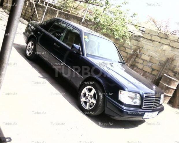 Mercedes E 200 1994, 300,000 km - 2.0 л - Bakı