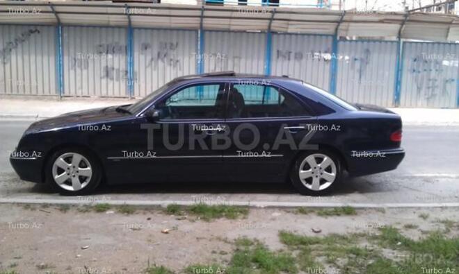 Mercedes E 270 2000, 247,500 km - 2.7 л - Bakı