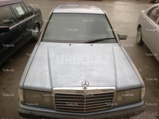 Mercedes 190 1993, 205,000 km - 2.6 л - Bakı
