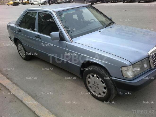 Mercedes 190 1993, 205,000 km - 2.6 л - Bakı