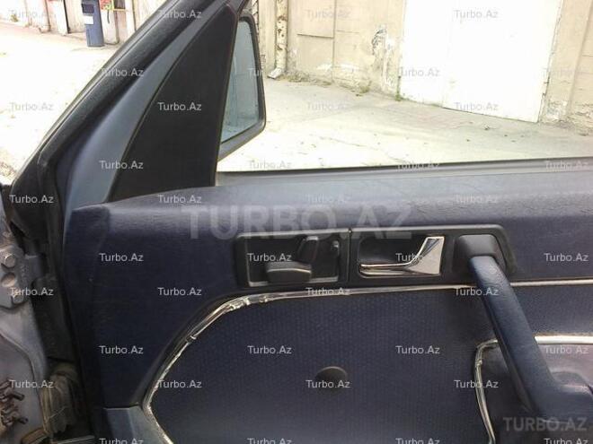 Mercedes 190 1993, 205,000 km - 2.6 л - Bakı