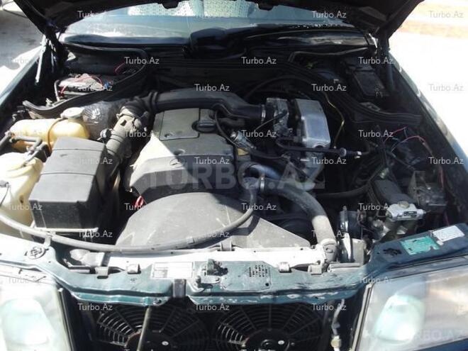 Mercedes E 220 1995, 265,000 km - 2.2 l - Bakı