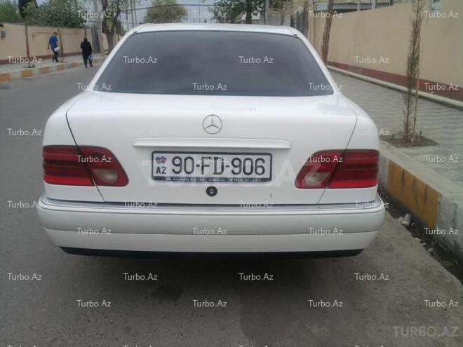 Mercedes E 220 1996, 378,000 km - 2.2 l - Bakı