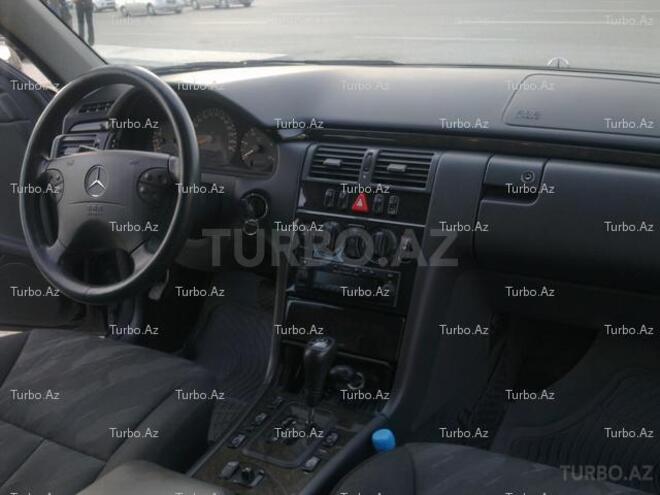 Mercedes E 270 1999, 310,000 km - 2.7 л - Bakı
