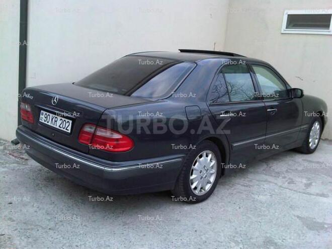 Mercedes E 240 2000, 160,000 km - 2.4 l - Bakı
