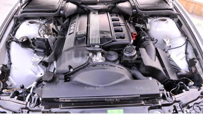 BMW 528 1999, 165,000 km - 2.8 l - Bakı
