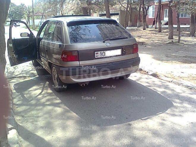 Opel Astra 1995, 202,000 km - 1.6 l - Bakı
