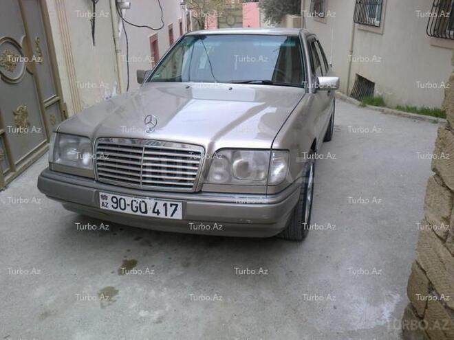 Mercedes E 200 1995, 210,960 km - 2.0 л - Bakı
