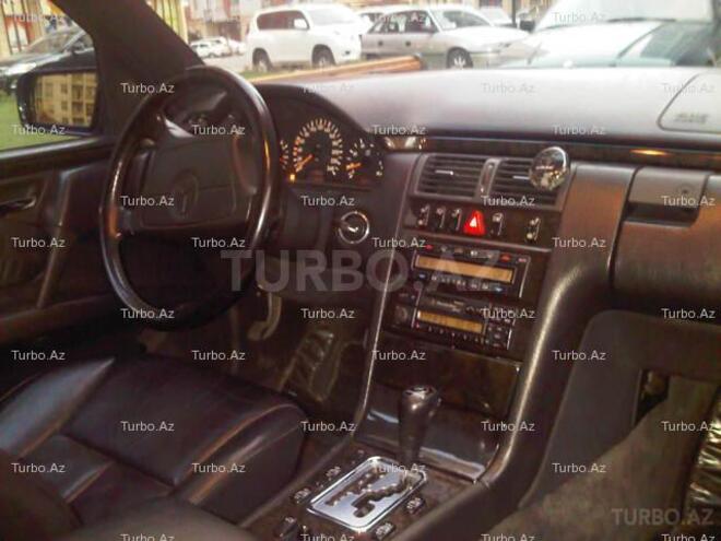 Mercedes E 200 1998, 145,000 km - 2.0 l - Bakı