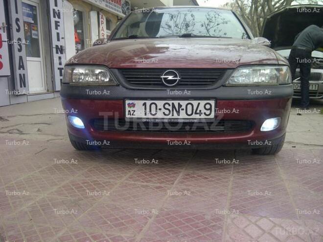 Opel Vectra 1999, 200,000 km - 1.8 l - Bakı