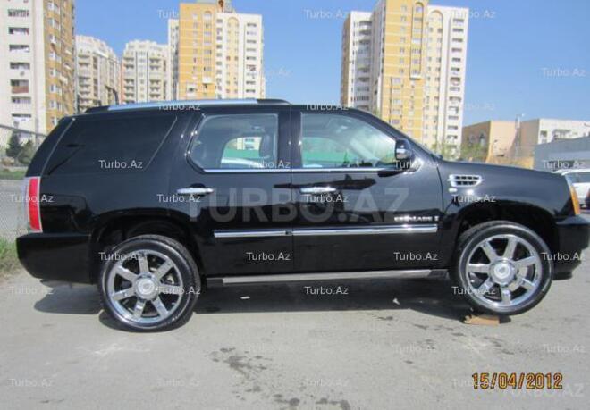 Cadillac Escalade 2008, 23,300 km - 6.2 l - Bakı