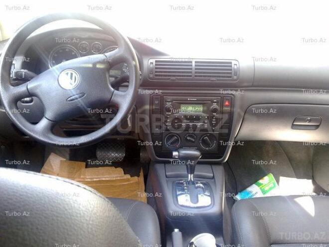 Volkswagen Passat 2004, 84,000 km - 1.8 l - Bakı
