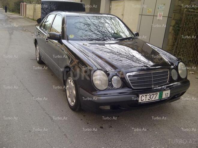 Mercedes E 220 2000, 19,000 km - 2.2 l - Bakı