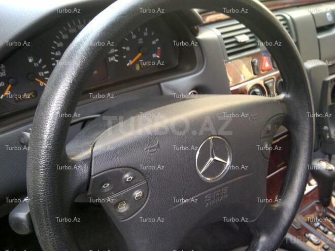 Mercedes E 220 2000, 19,000 km - 2.2 l - Bakı