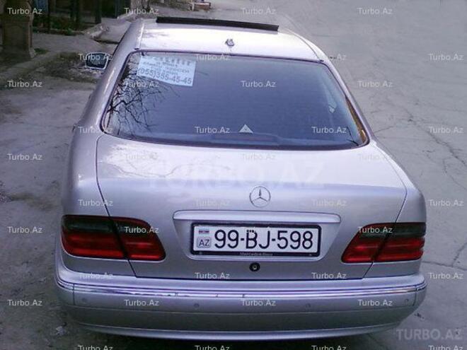 Mercedes E 320 2001, 180,000 km - 3.2 л - Bakı