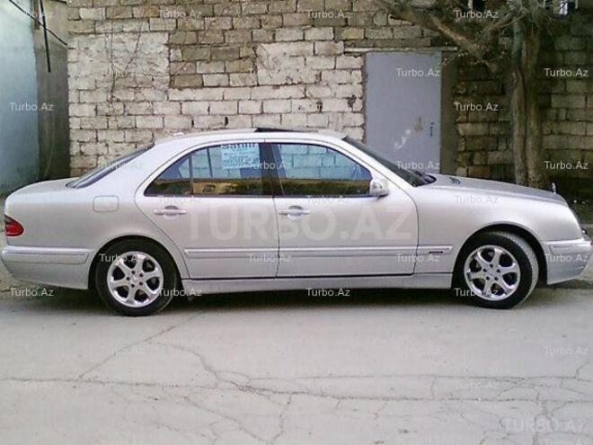 Mercedes E 320 2001, 180,000 km - 3.2 л - Bakı