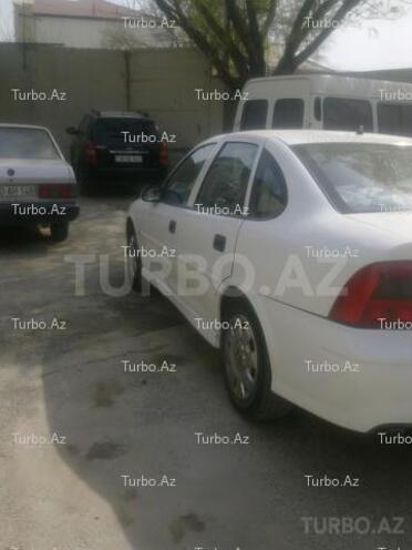 Opel Vectra 2000, 136,000 km - 1.8 l - Bakı