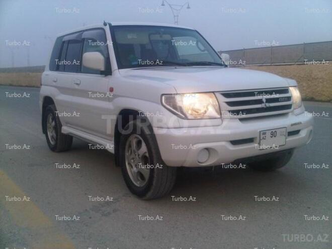 Mitsubishi Pajero io 2002, 125,000 km - 2.0 l - Bakı