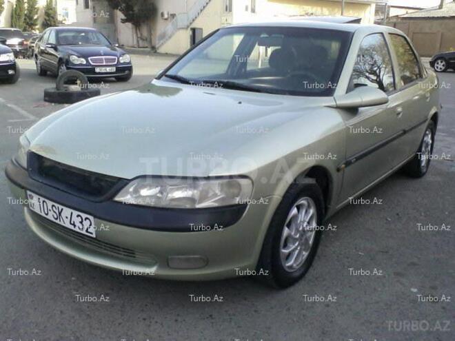 Opel Vectra 1998, 330,000 km - 1.8 л - Bakı
