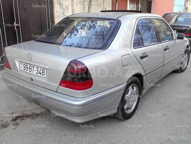 Mercedes C 220 1999, 178,000 km - 2.2 l - Bakı
