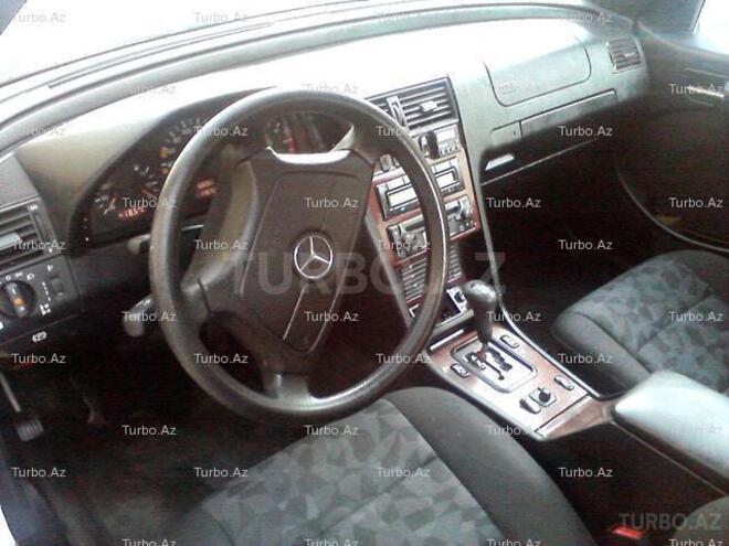 Mercedes C 220 1999, 178,000 km - 2.2 l - Bakı