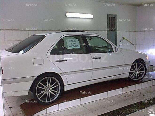 Mercedes C 230 1997, 267,000 km - 2.3 l - Bakı