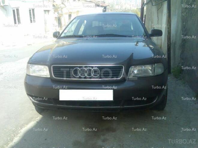 Audi A4 1996, 250,000 km - 1.6 l - Bakı
