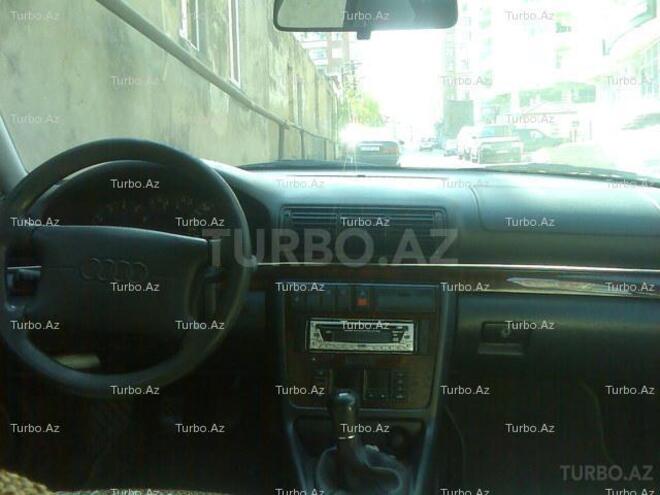 Audi A4 1996, 250,000 km - 1.6 l - Bakı