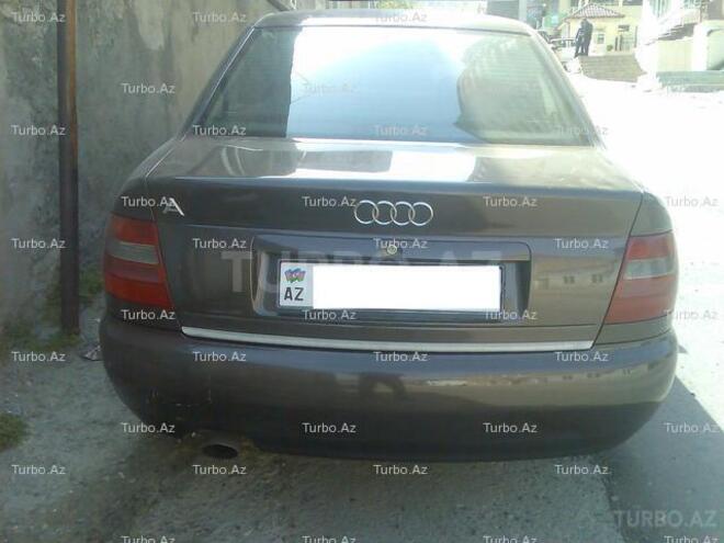 Audi A4 1996, 250,000 km - 1.6 l - Bakı
