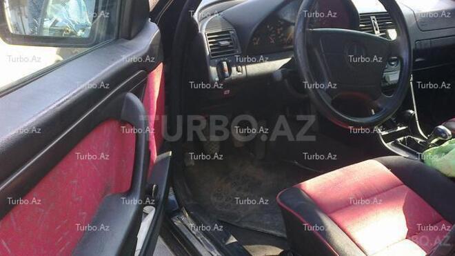 Mercedes C 180 1995, 200,000 km - 1.8 l - Bakı