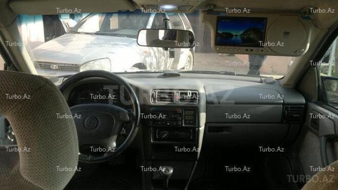 Opel Vectra 1995, 279,000 km - 1.8 l - Bakı