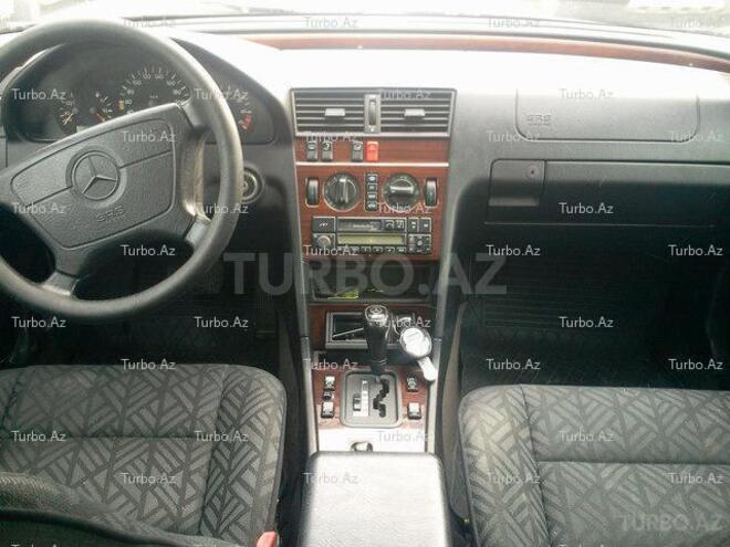 Mercedes C 200 1995, 235,000 km - 2.0 l - Bakı