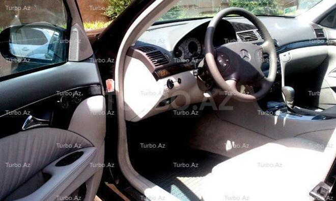 Mercedes E 240 2002, 167,000 km - 2.6 l - Bakı
