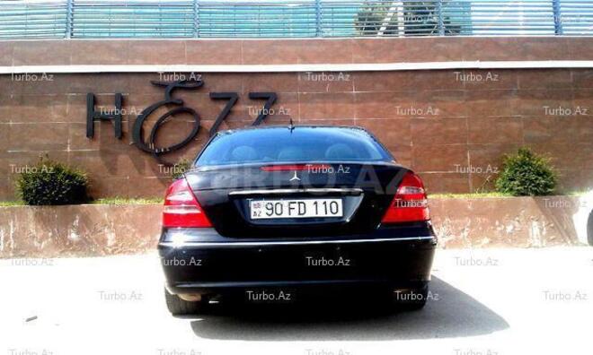 Mercedes E 240 2002, 167,000 km - 2.6 l - Bakı
