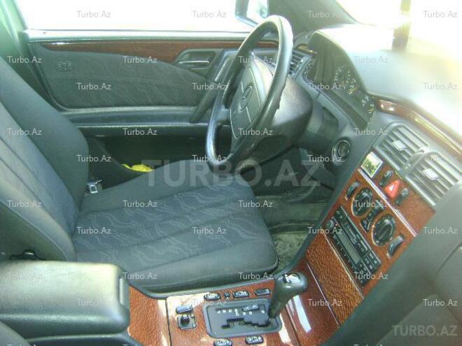 Mercedes E 230 1997, 122,000 km - 2.3 л - Bakı