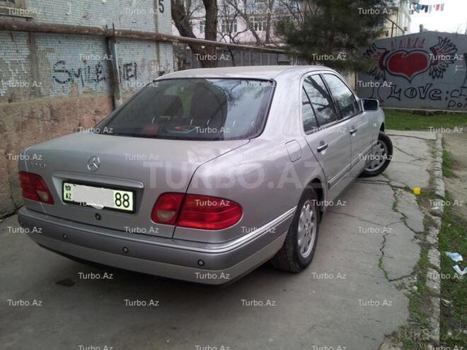 Mercedes E 240 1998, 185,000 km - 2.4 l - Bakı