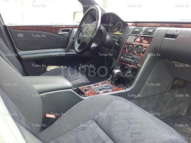 Mercedes E 240 1998, 185,000 km - 2.4 l - Bakı