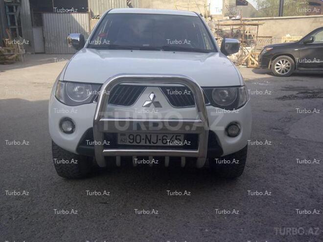 Mitsubishi L200 2009, 87,500 km - 2.5 l - Bakı