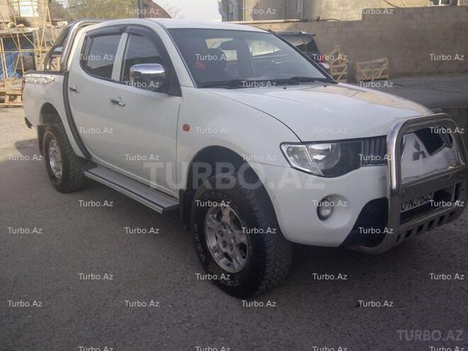 Mitsubishi L200 2009, 87,500 km - 2.5 l - Bakı