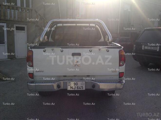 Mitsubishi L200 2009, 87,500 km - 2.5 l - Bakı