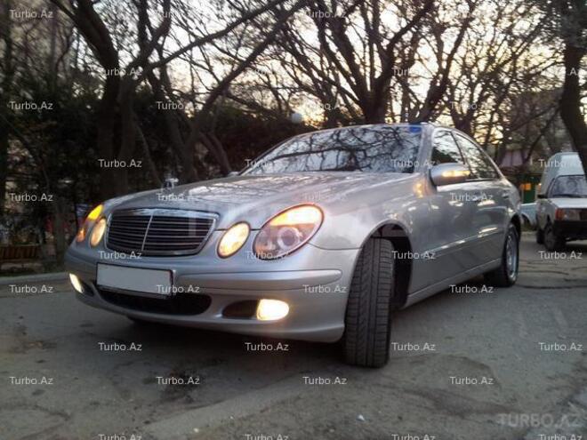 Mercedes E 220 2003, 159,000 km - 2.2 l - Bakı