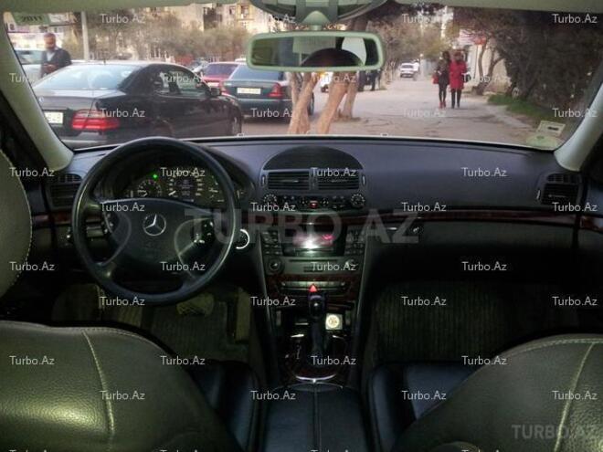 Mercedes E 220 2003, 159,000 km - 2.2 l - Bakı
