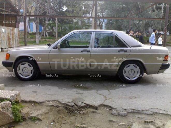 Mercedes 190 1991, 300,000 km - 2.3 л - Bakı