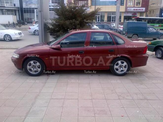 Opel Vectra 1999, 190,000 km - 1.6 л - Bakı