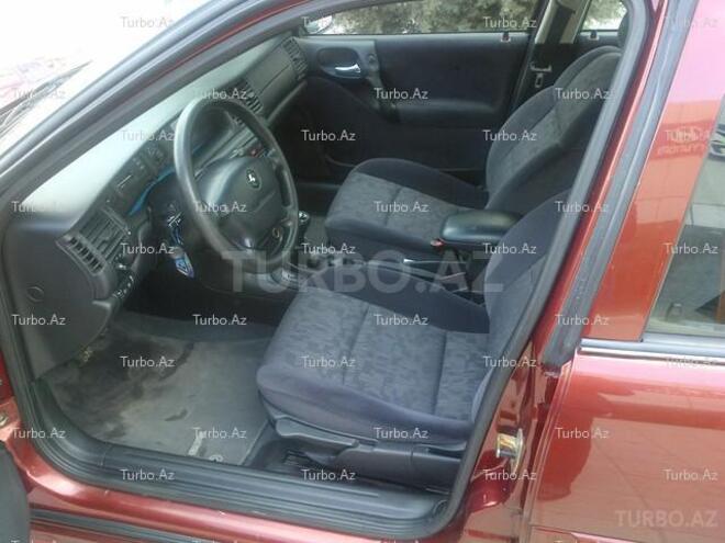 Opel Vectra 1999, 190,000 km - 1.6 л - Bakı