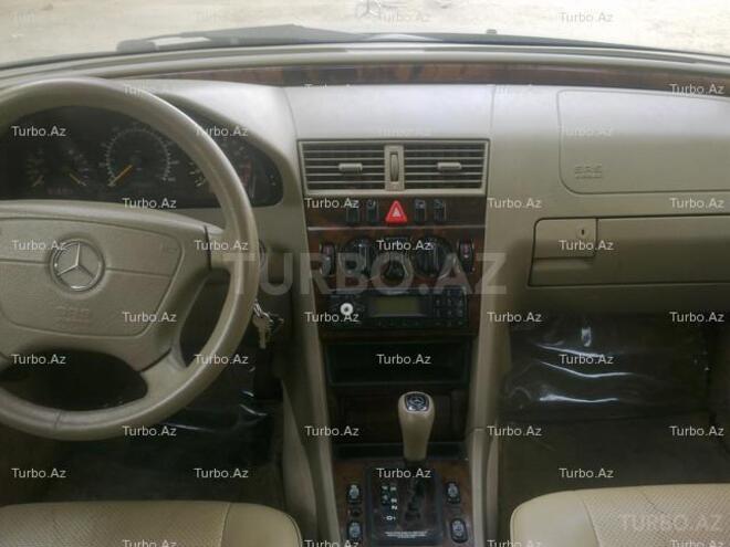 Mercedes C 230 2000, 135,654 km - 2.3 л - Bakı